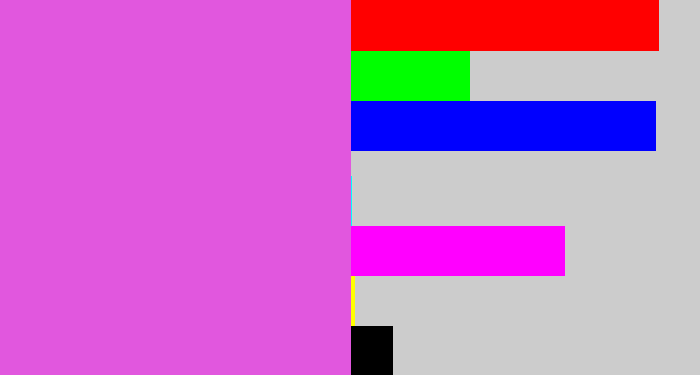 Hex color #e157de - pink purple