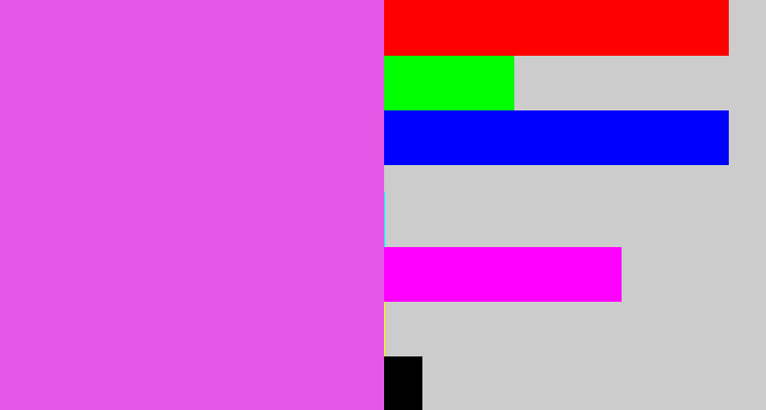 Hex color #e557e6 - pink purple